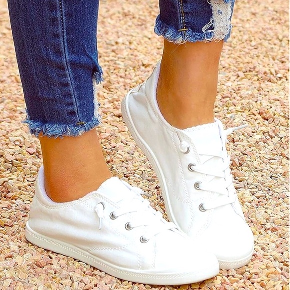 West|Loop Sporty W-7/8 White Canvas Sneakers. Only tried on, but Never Worn. - Picture 3 of 8